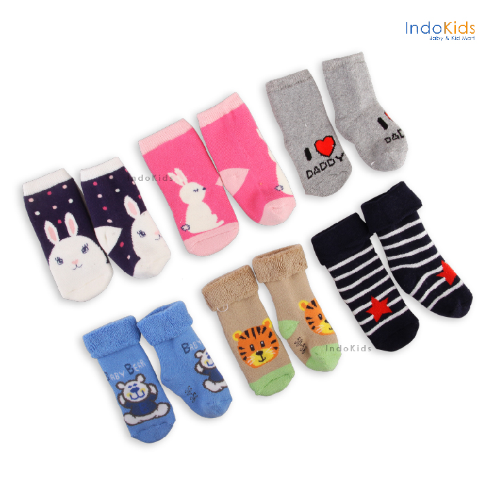 Kaos Kaki Motif Panjang